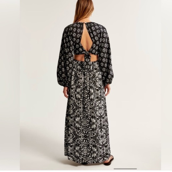 Abercrombie & Fitch Long Sleeve Plunge Cutout Maxi Dress - Picture 2 of 5